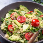 Insalata di quinoa e avocado