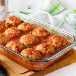 Polpette di Pollo in Salsa di Paprika e Pomodoro